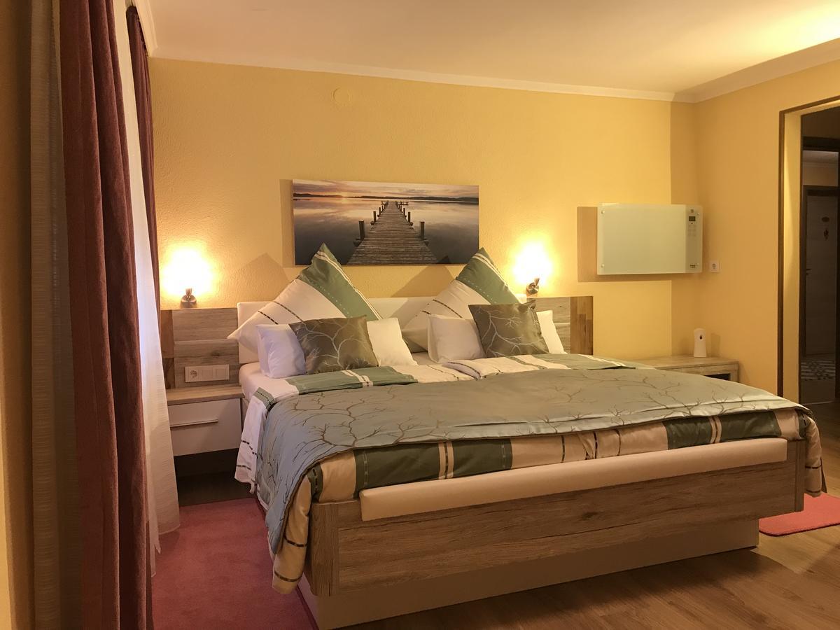 Moselina Gaestezimmer Sankt Aldegund Εξωτερικό φωτογραφία